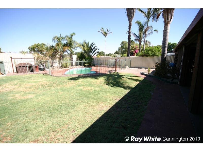 86 Partridge Way, Thornlie WA 6108