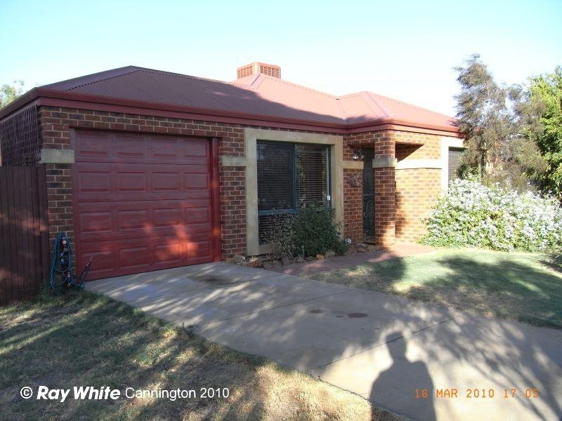 11 Greygum Rise, Kenwick WA 6107