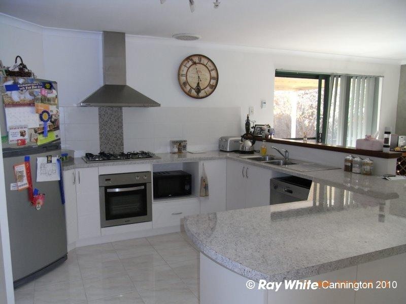 11 Greygum Rise, Kenwick WA 6107