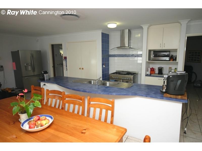 25 Bradford Street, Cannington WA 6107