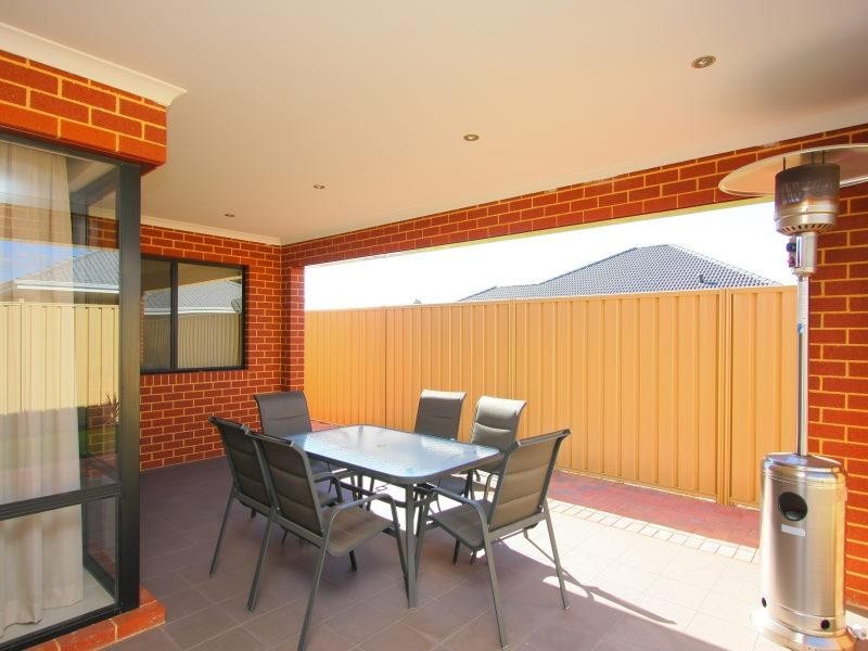 3 Tulip Way, East Cannington WA 6107