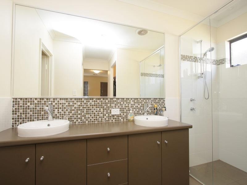 3 Tulip Way, East Cannington WA 6107
