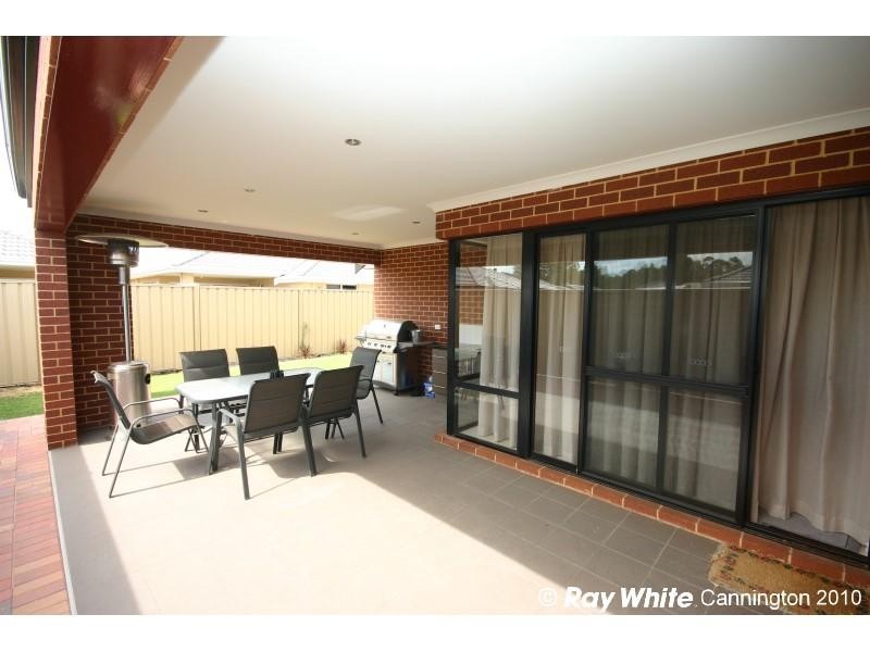 3 Tulip Way, East Cannington WA 6107