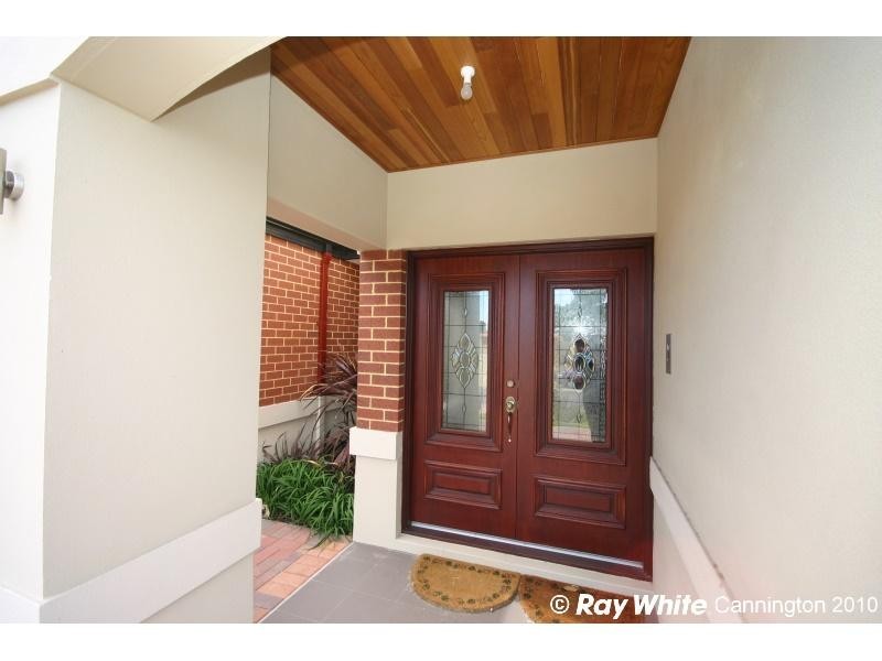 3 Tulip Way, East Cannington WA 6107