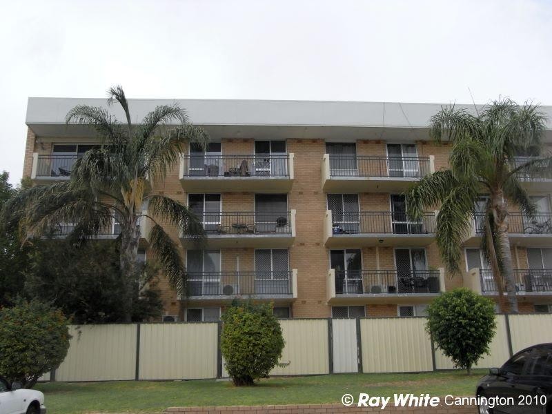 11/11 King George Street, Victoria Park WA 6100