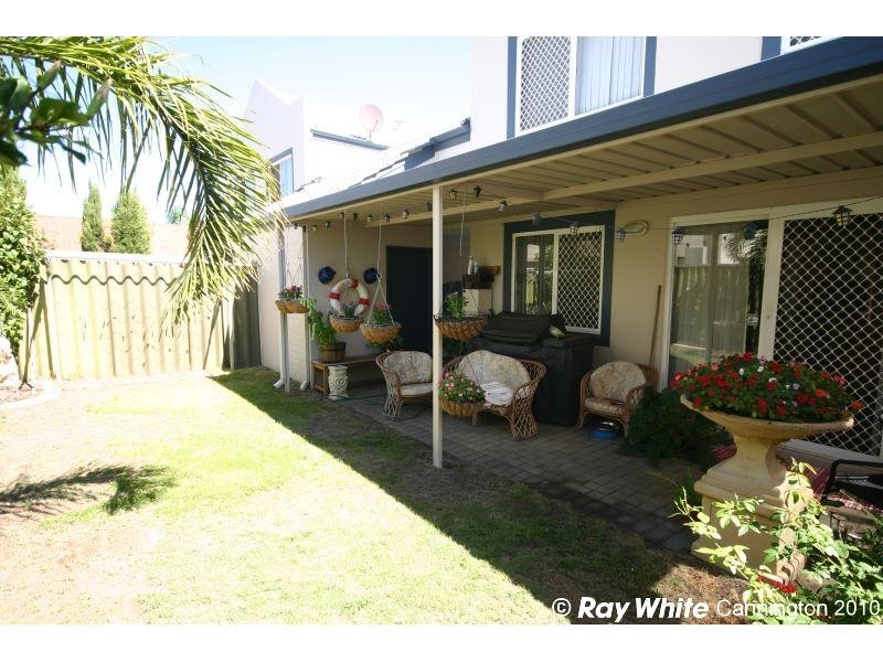 10/29 Wellington Street, Queens Park WA 6107