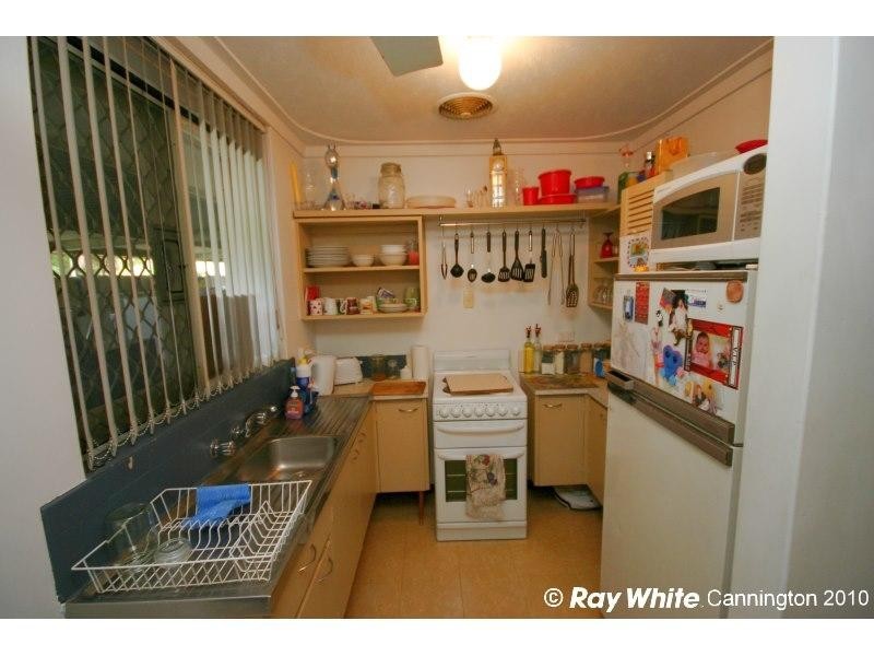 66 Lunar Way, Beckenham WA 6107