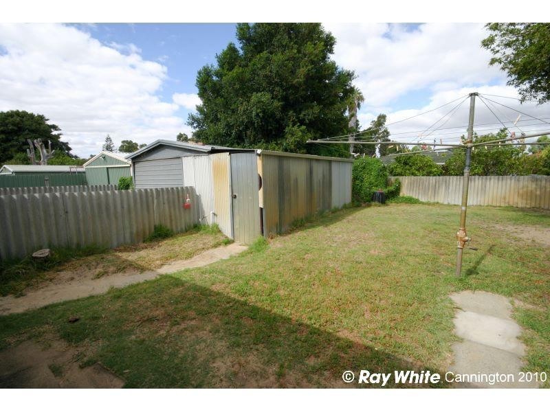 66 Lunar Way, Beckenham WA 6107