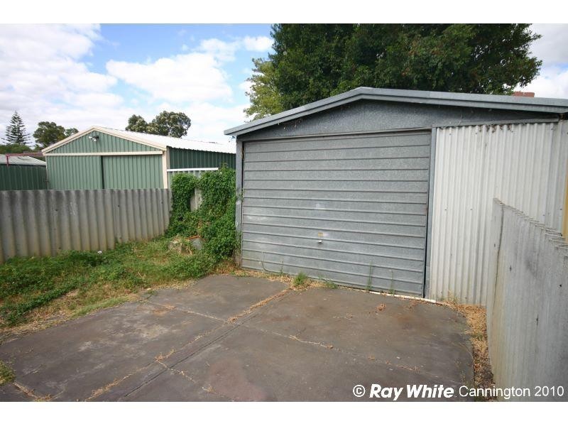 66 Lunar Way, Beckenham WA 6107