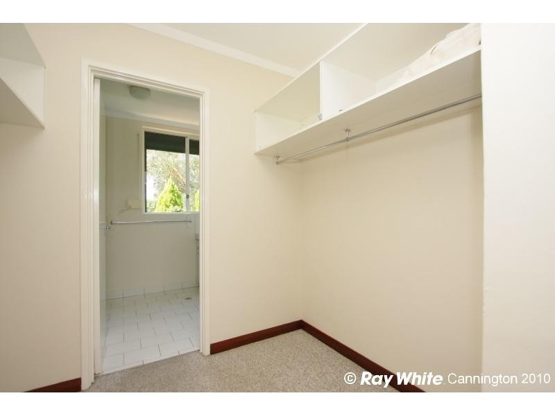 1B Civic Gardens, Cannington WA 6107