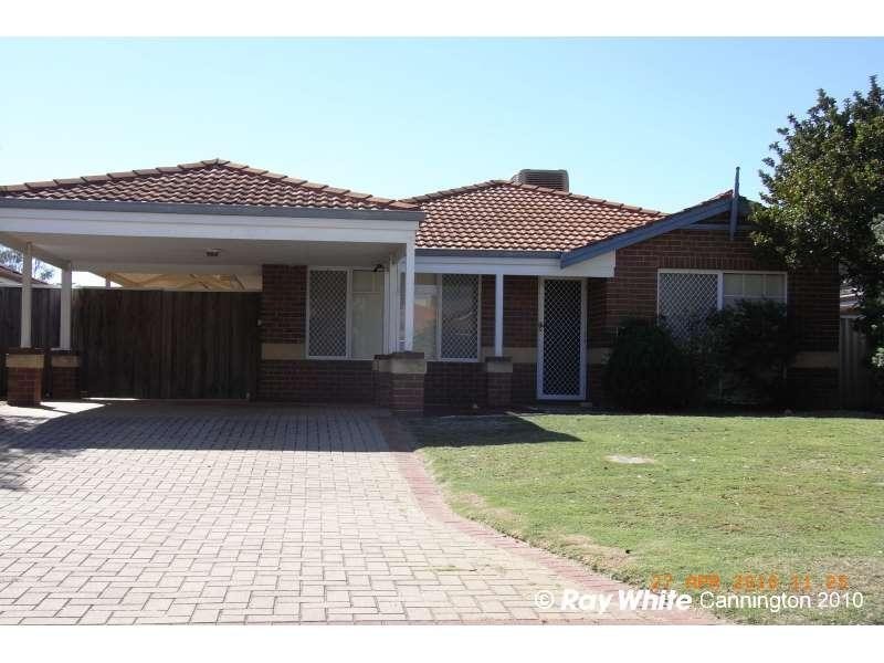 6 Oblate Retreat, Queens Park WA 6107