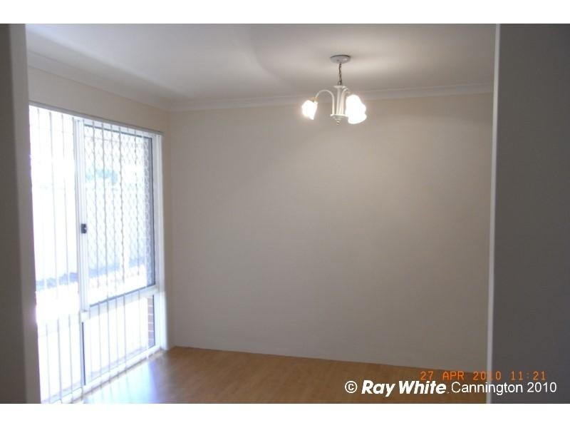 6 Oblate Retreat, Queens Park WA 6107