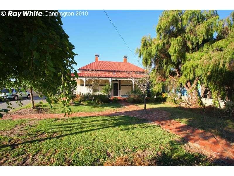 296 Railway Parade, East Cannington WA 6107