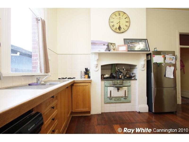 296 Railway Parade, East Cannington WA 6107