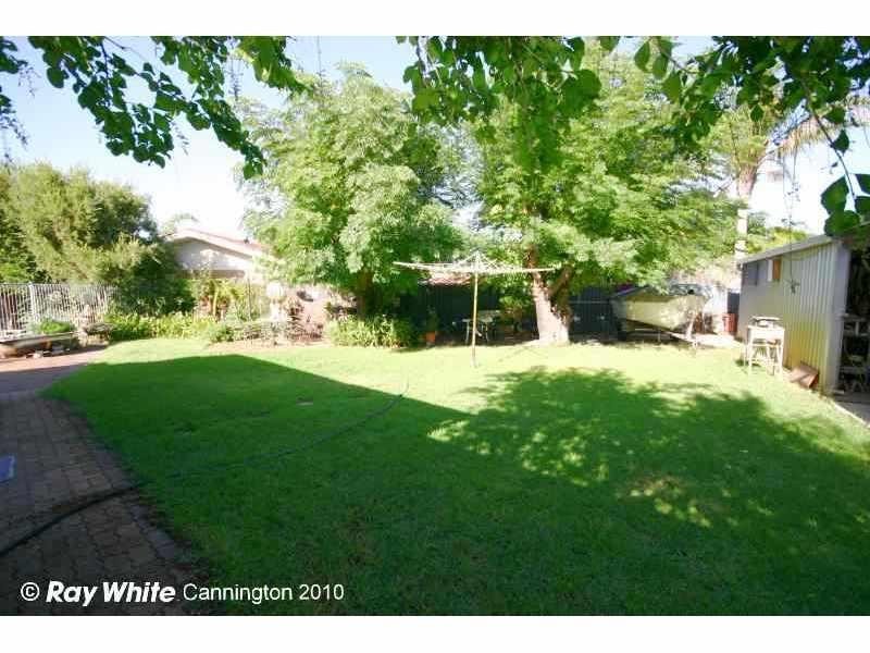 273 Welshpool Road, Queens Park WA 6107