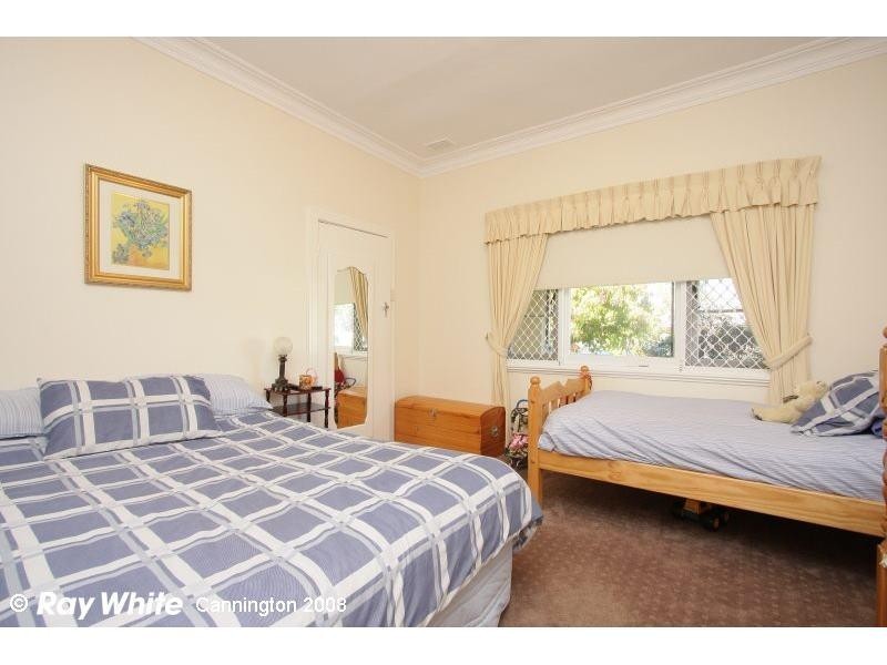 44 Camberwell Street, Beckenham WA 6107