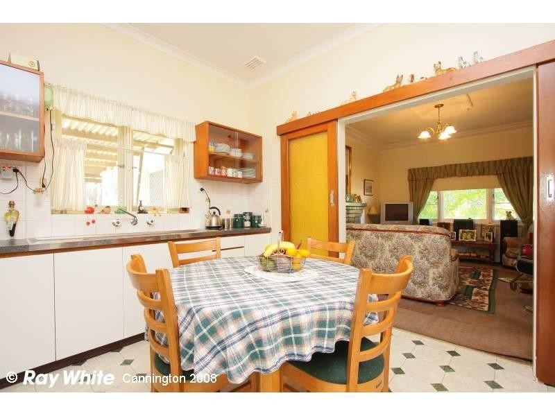 44 Camberwell Street, Beckenham WA 6107