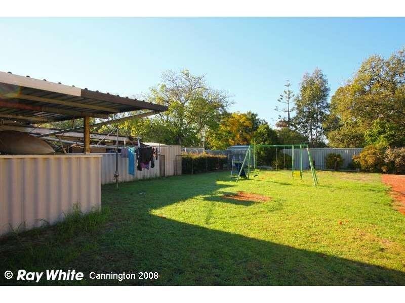 44 Camberwell Street, Beckenham WA 6107