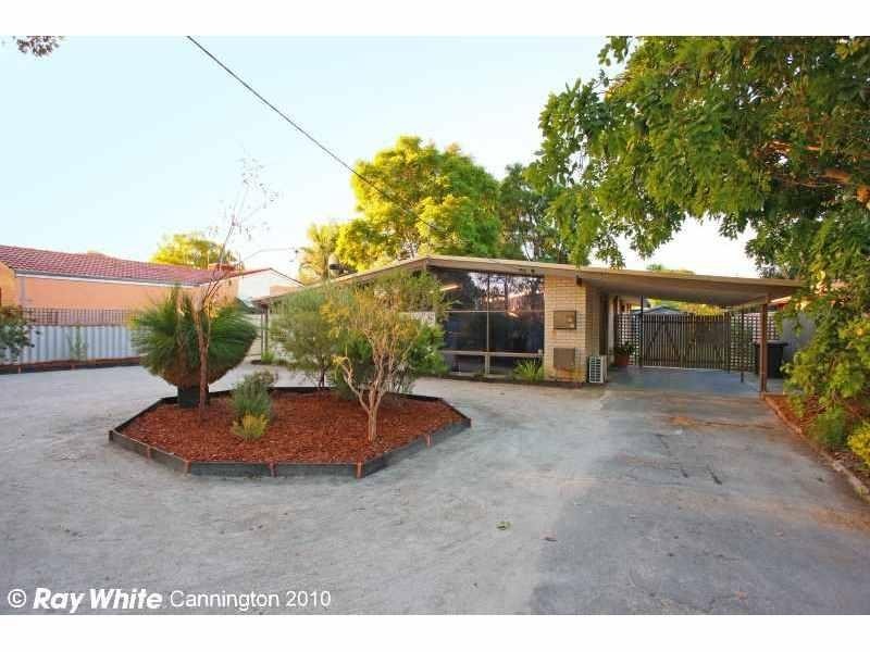 12 Mills Road West, Martin WA 6110