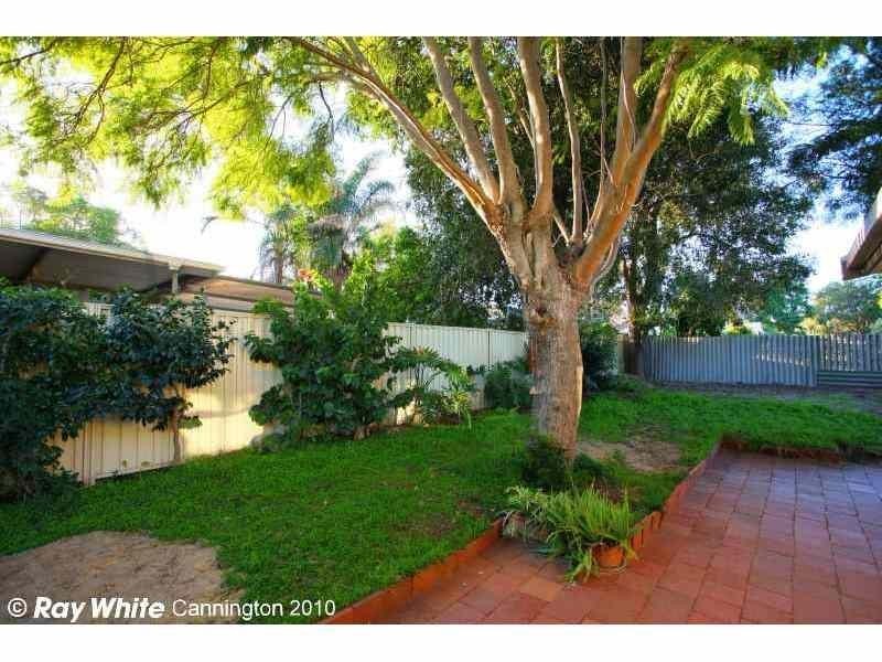 12 Mills Road West, Martin WA 6110