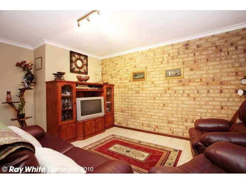 20 Cosmos Street, East Cannington WA 6107