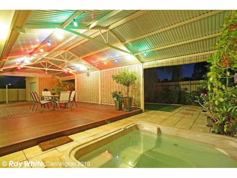 20 Cosmos Street, East Cannington WA 6107