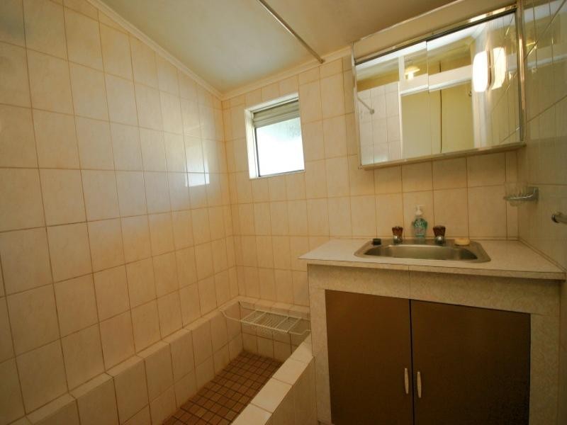 36 Cross Street, Queens Park WA 6107