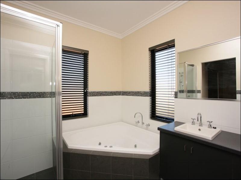 49 Campbell Street, East Cannington WA 6107