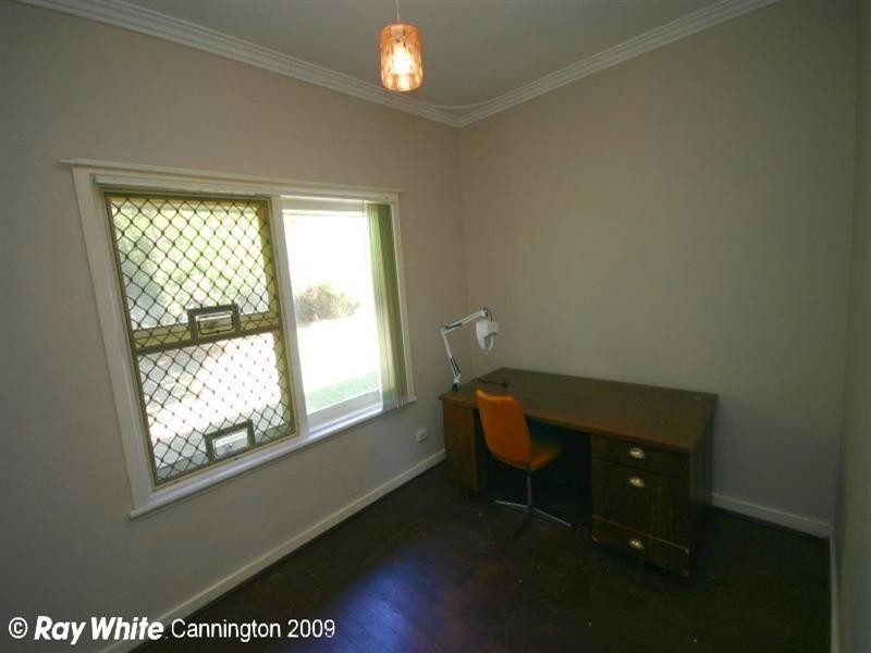 223 Sevenoaks Street, Cannington WA 6107