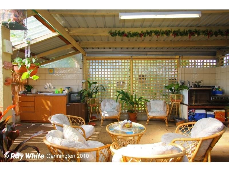 94 Lacey Street, Beckenham WA 6107