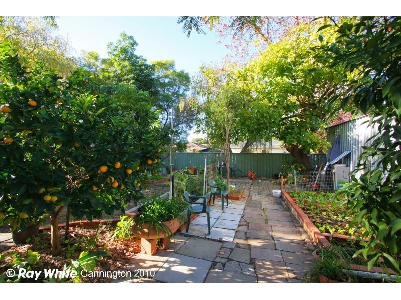 94 Lacey Street, Beckenham WA 6107