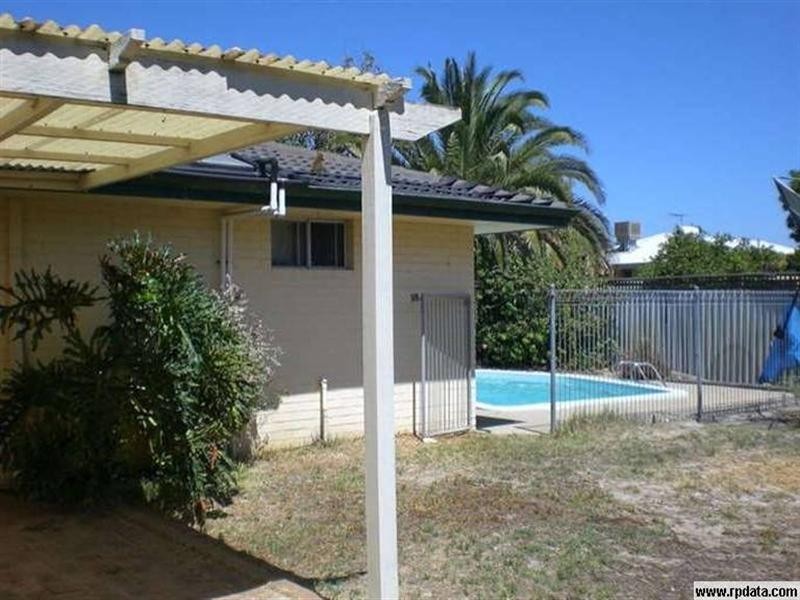 13 Wavel Avenue, Riverton WA 6148