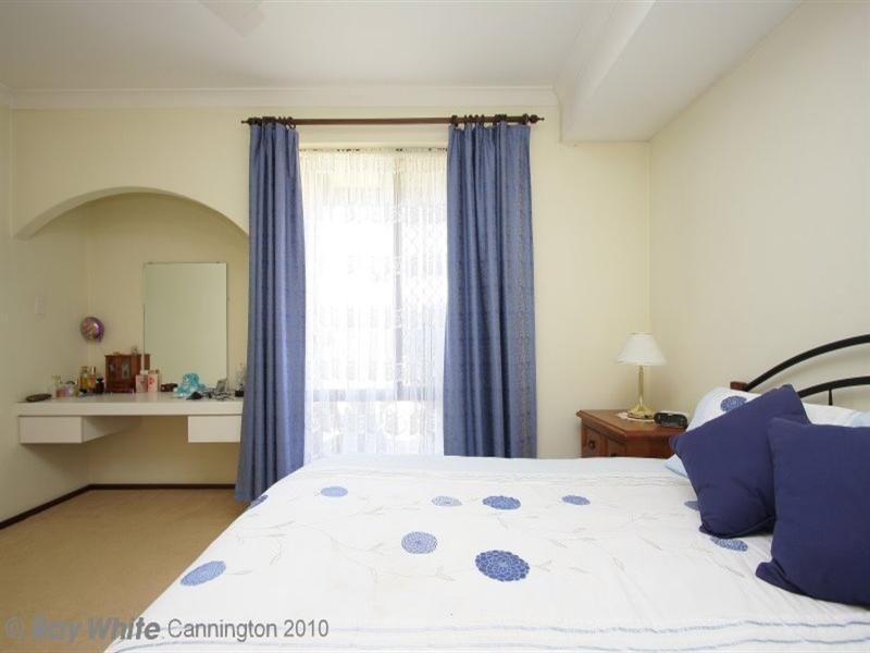 36 Mallard Way, Cannington WA 6107