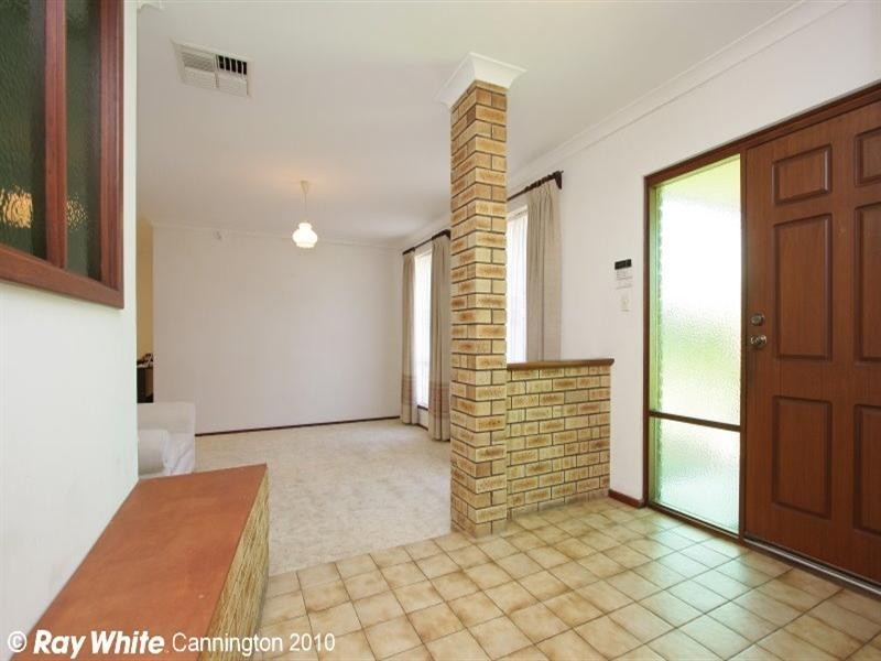 36 Mallard Way, Cannington WA 6107