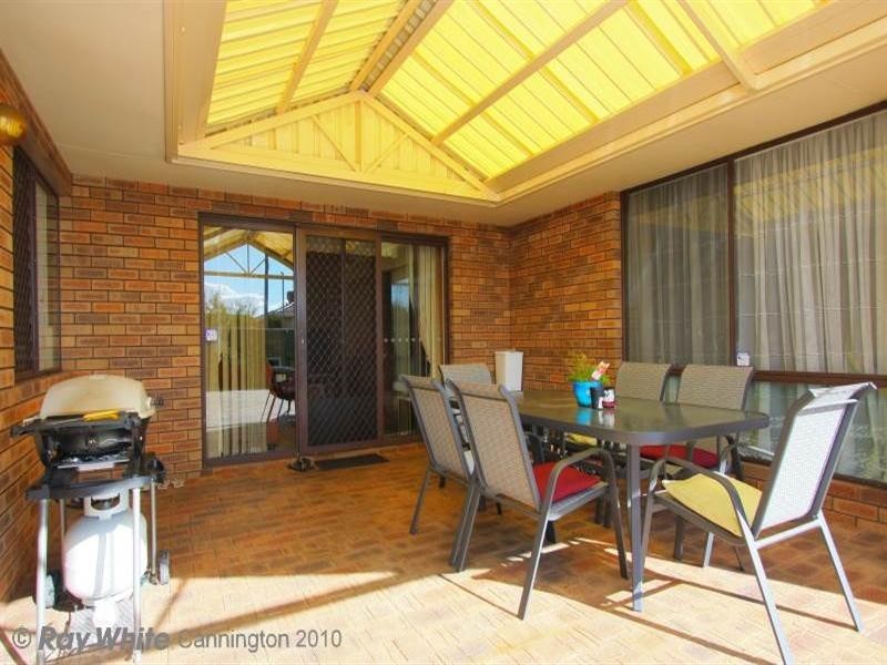 36 Mallard Way, Cannington WA 6107