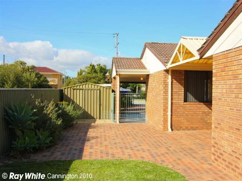 36 Mallard Way, Cannington WA 6107