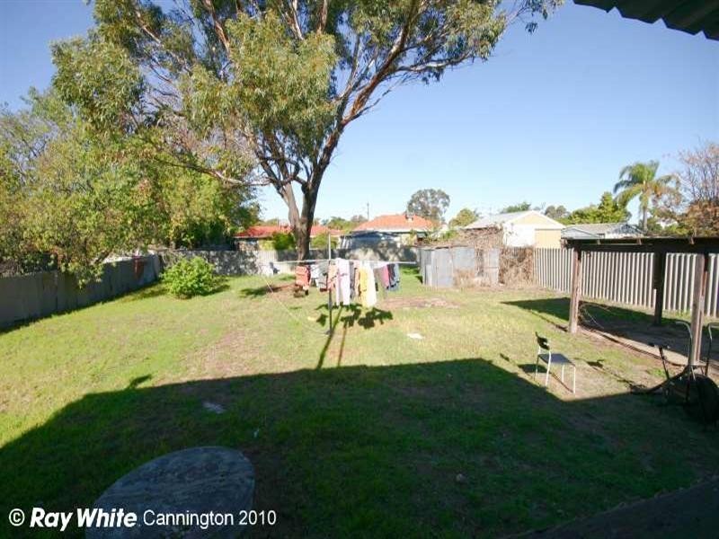 76 Jubilee Street, Beckenham WA 6107