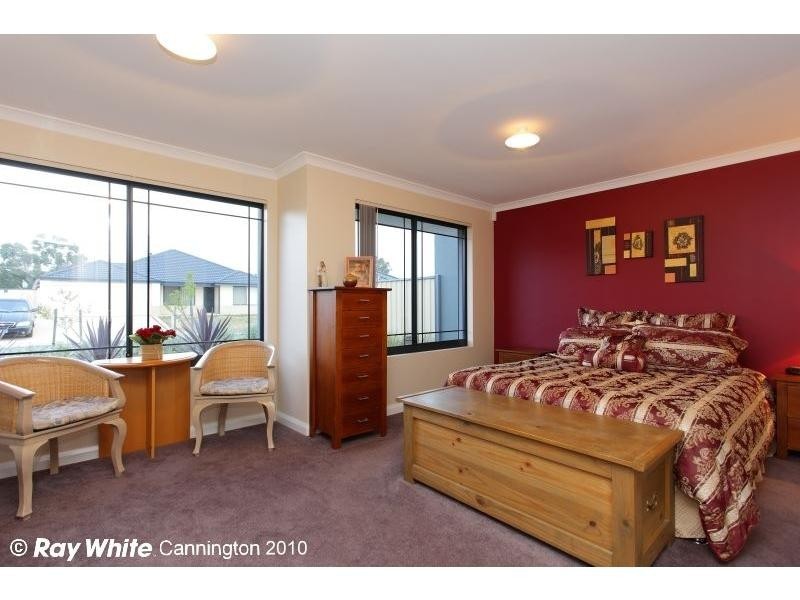 14 Gianatti Ramble, East Cannington WA 6107