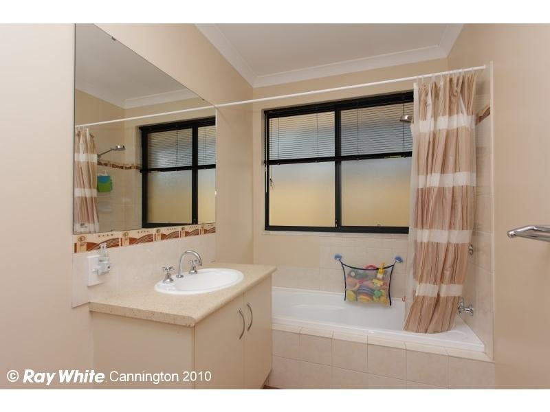 14 Gianatti Ramble, East Cannington WA 6107