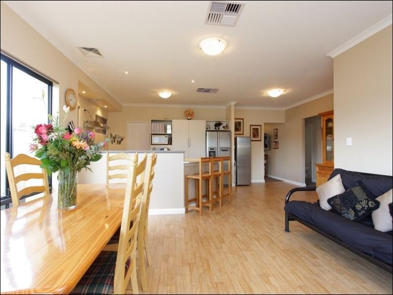 14 Gianatti Ramble, East Cannington WA 6107