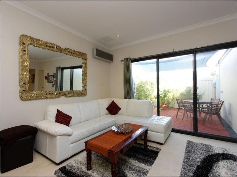 291 George Street, Queens Park WA 6107