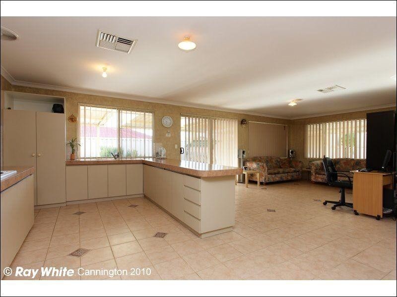 251 Station Street, East Cannington WA 6107