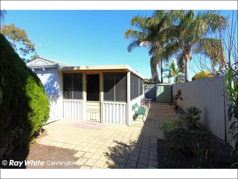 11/9 Manley Street, Cannington WA 6107