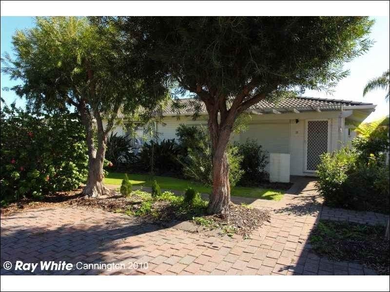 11/9 Manley Street, Cannington WA 6107