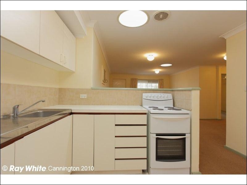 11/9 Manley Street, Cannington WA 6107