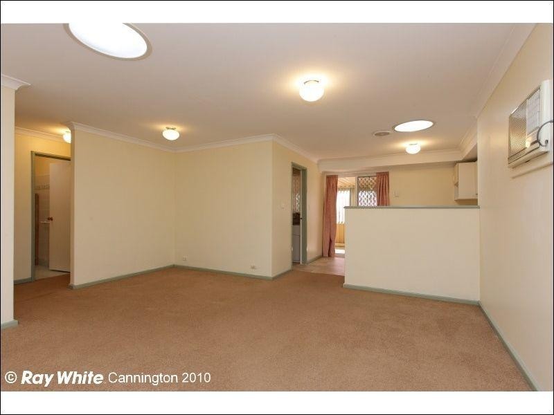 11/9 Manley Street, Cannington WA 6107