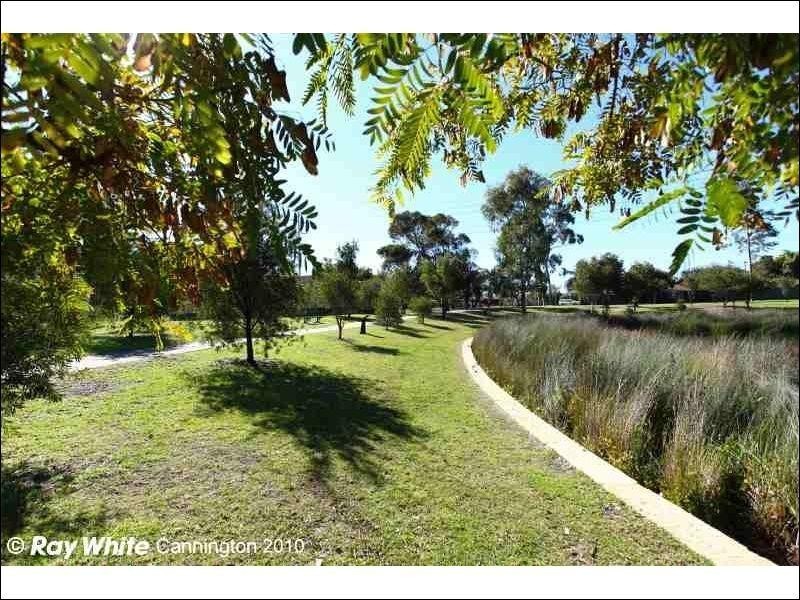 11/9 Manley Street, Cannington WA 6107