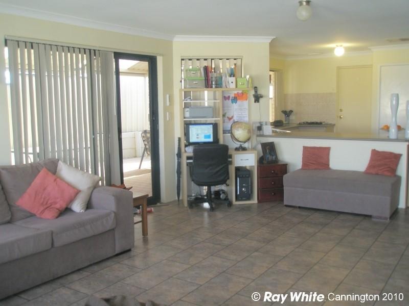 23 Bark Circle, Kenwick WA 6107