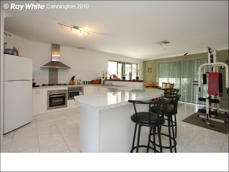 11 Greygum Rise, Kenwick WA 6107