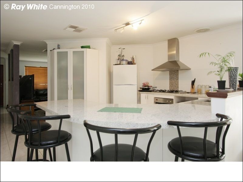 11 Greygum Rise, Kenwick WA 6107